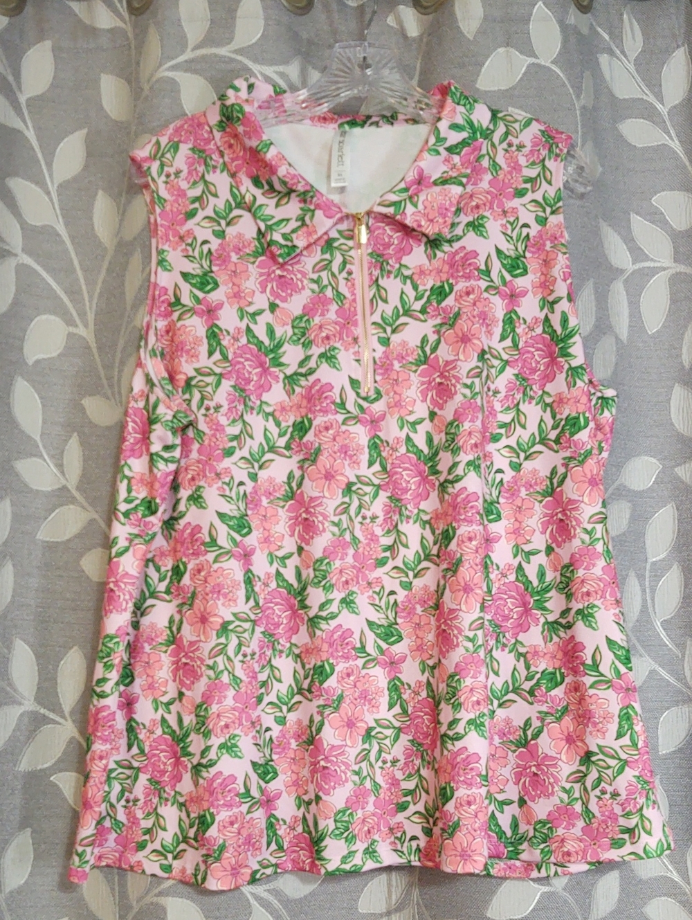 Dear Scarlett Sleeveless Pink Floral Zip-Front Women’s Top size XL